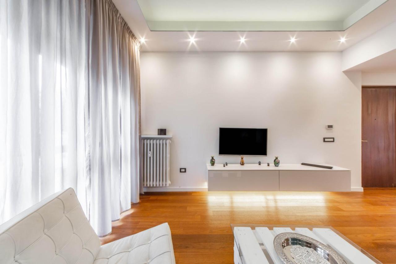 Easylife - Lussuoso Trilocale Con Balcone E Vasca Idromassaggio In Zona Barona * Milaan